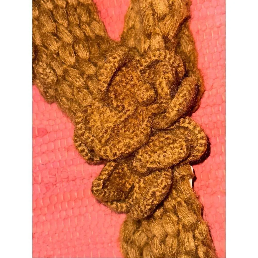 NEW WITH TAGS Fossil Yellow Cable Chunky Knit BEAUTIFUL COLORED Neck Scarf Women